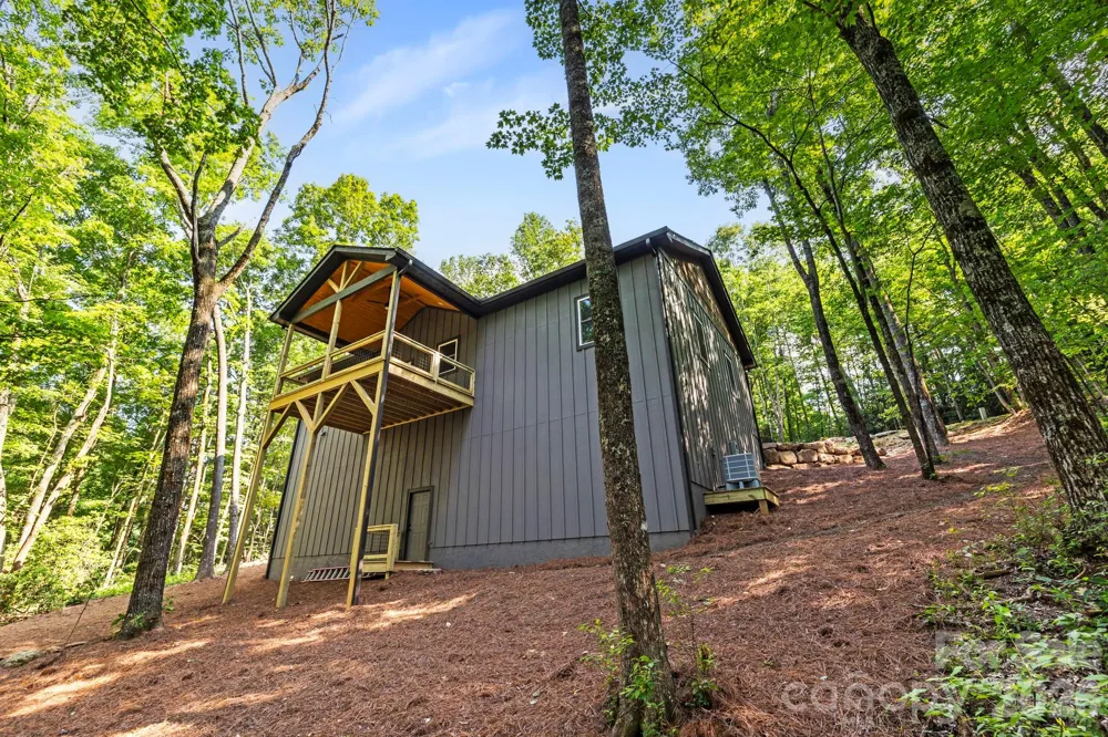 939 Rocky Mountain Road Lake Toxaway, NC 28747