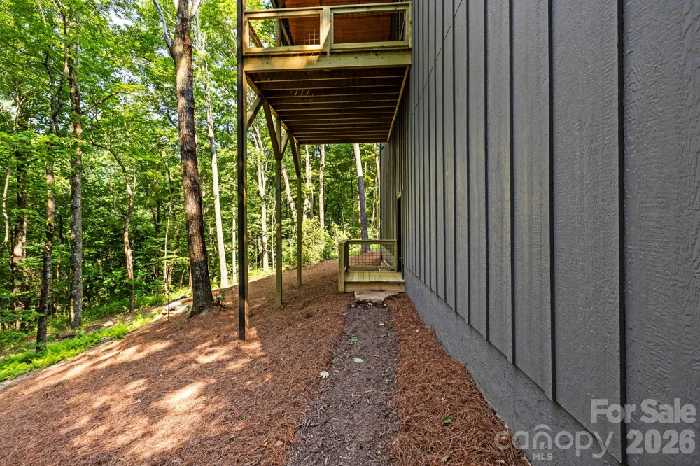 939 Rocky Mountain Road Lake Toxaway, NC 28747