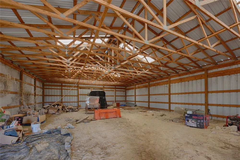 900 Schulze Road Schulenburg, TX 78949