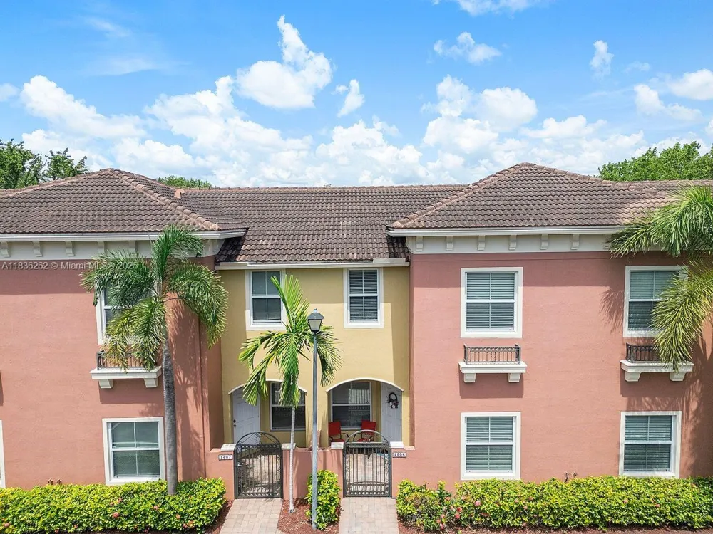 2851 W Prospect Rd #1306 Tamarac, FL 33309