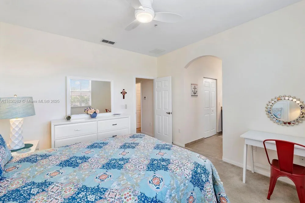 2851 W Prospect Rd #1306 Tamarac, FL 33309
