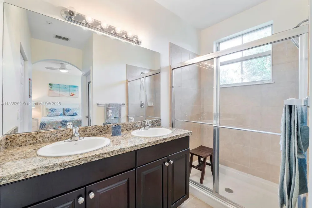 2851 W Prospect Rd #1306 Tamarac, FL 33309