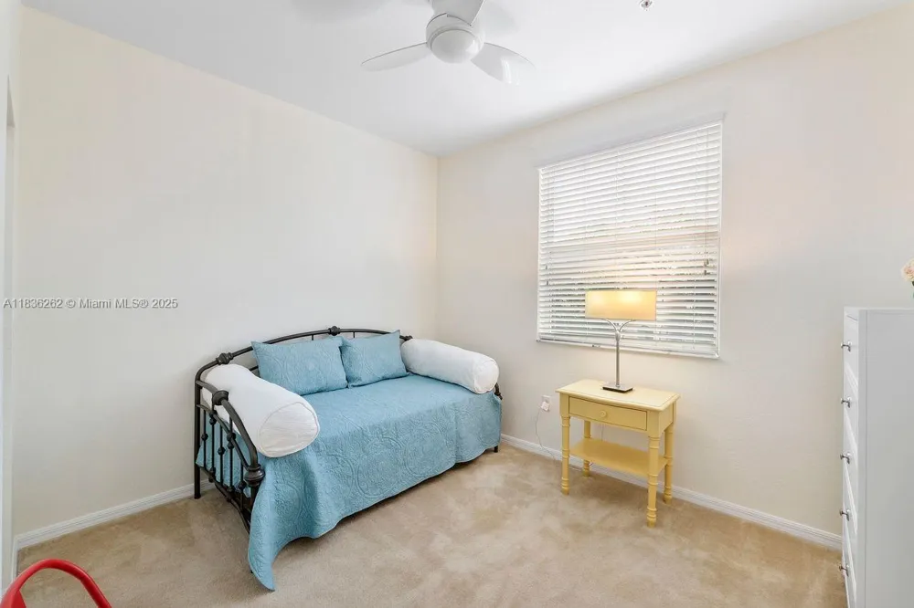 2851 W Prospect Rd #1306 Tamarac, FL 33309