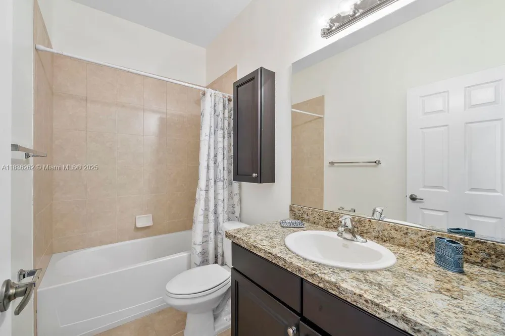 2851 W Prospect Rd #1306 Tamarac, FL 33309