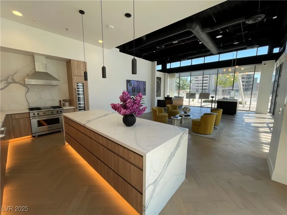 700 W Carson Avenue #506 Las Vegas, NV 89106