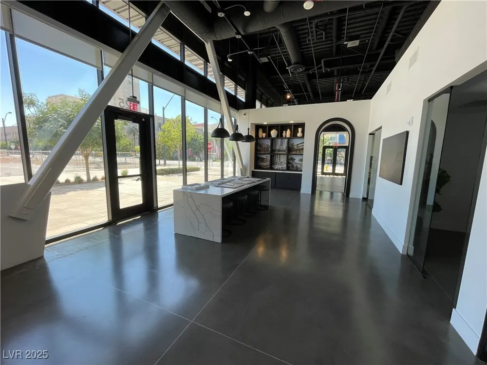 700 W Carson Avenue #506 Las Vegas, NV 89106