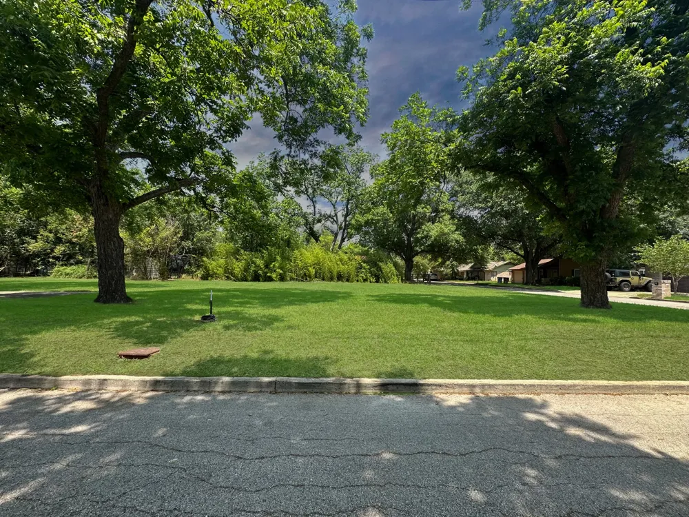 922 Booneville Avenue New Braunfels, TX 78130
