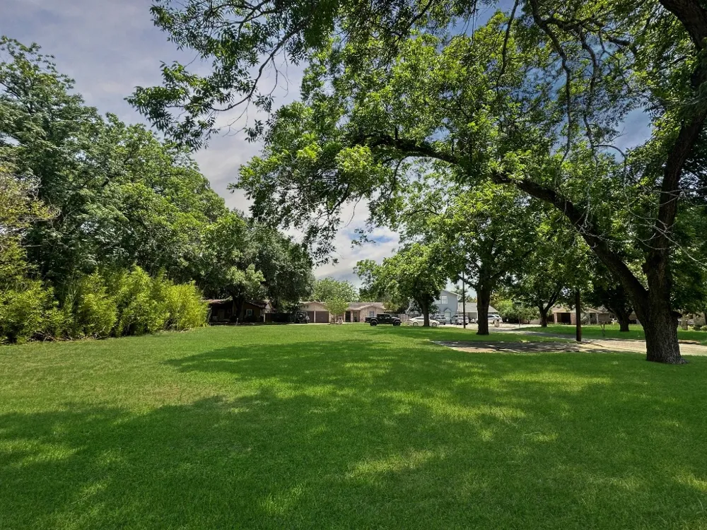 922 Booneville Avenue New Braunfels, TX 78130