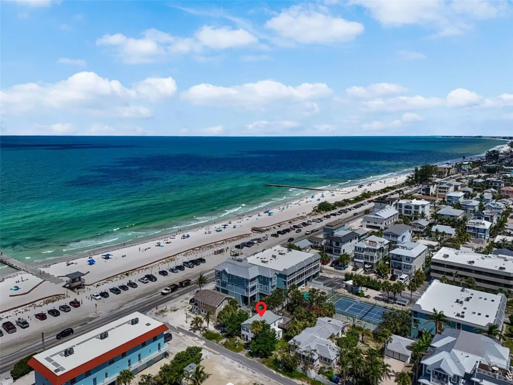 104 10TH STREET S Bradenton Beach, FL 34217
