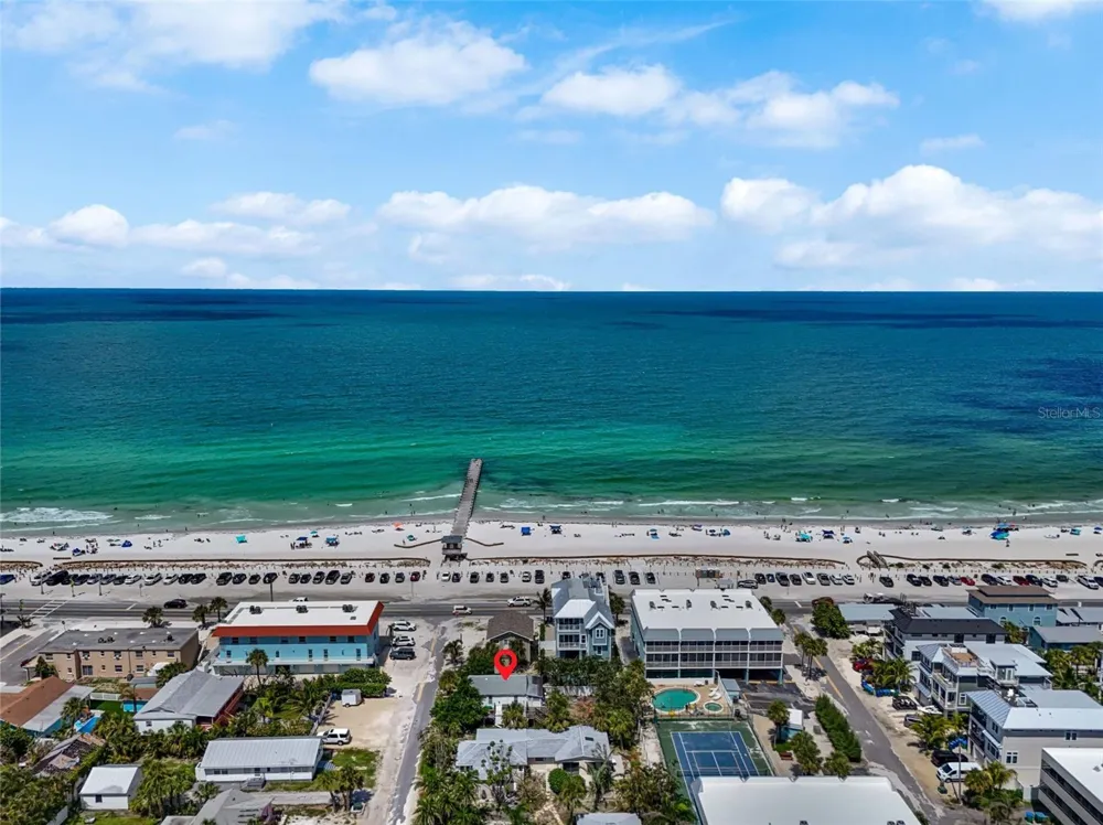 104 10TH STREET S Bradenton Beach, FL 34217