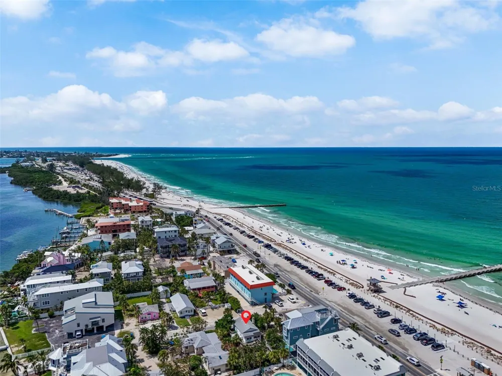 104 10TH STREET S Bradenton Beach, FL 34217