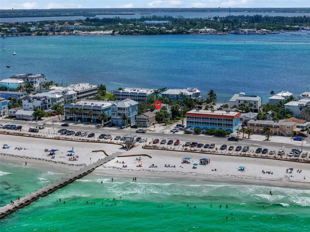 104 10TH STREET S Bradenton Beach, FL 34217