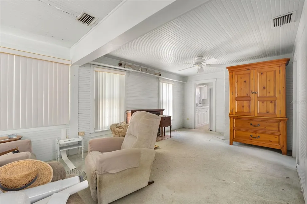 104 10TH STREET S Bradenton Beach, FL 34217
