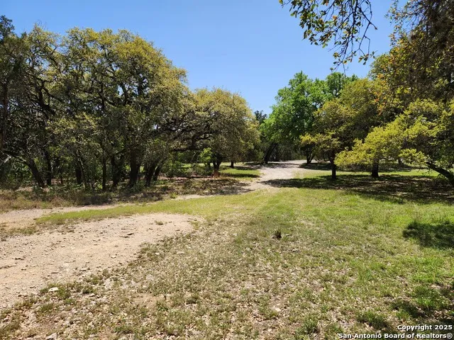 19225 scenic loop Helotes, TX 78023
