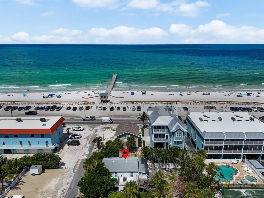 104 10TH STREET S Bradenton Beach, FL 34217