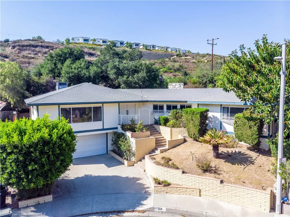 211 Peacock Lane Montebello, CA 90640