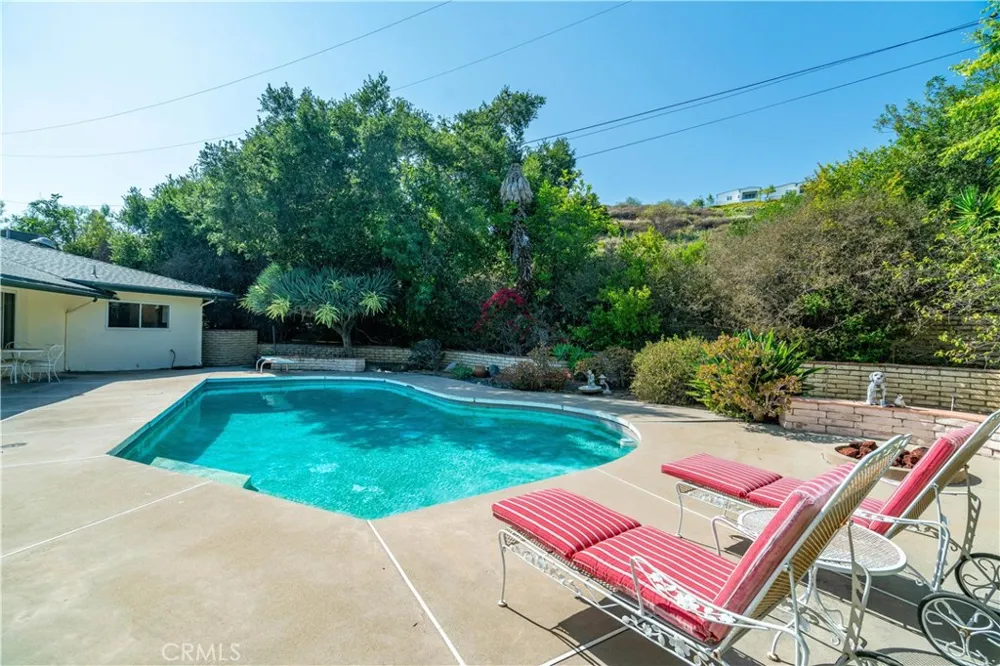 211 Peacock Lane Montebello, CA 90640