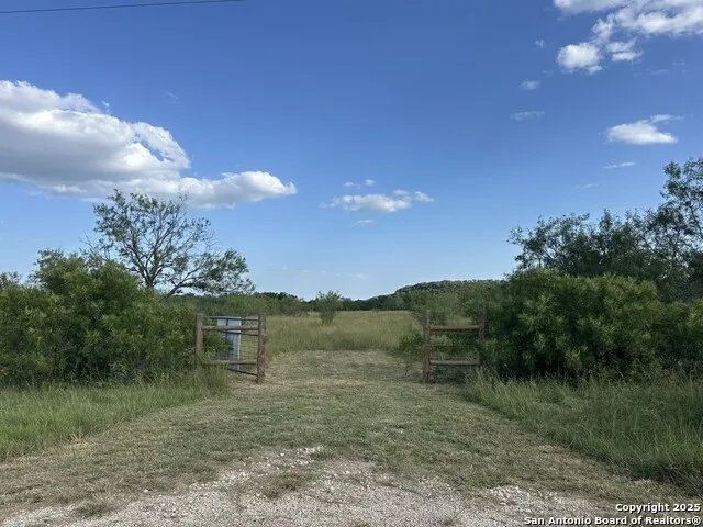 TRACT 59 Fm 470 Tarpley, TX 78883