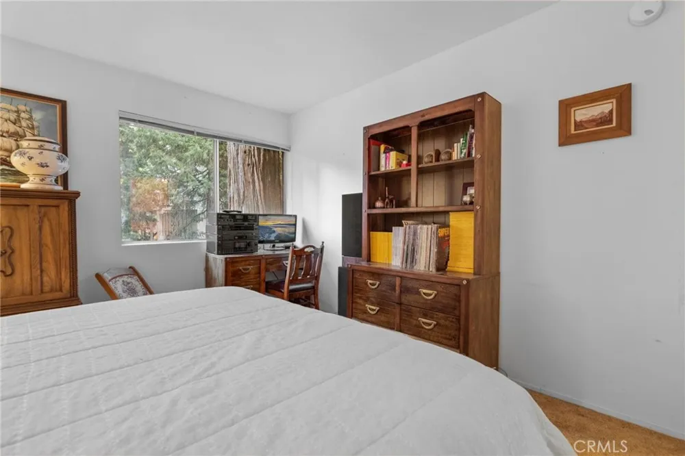 103 Rockledge Lane Lake Arrowhead, CA 92352