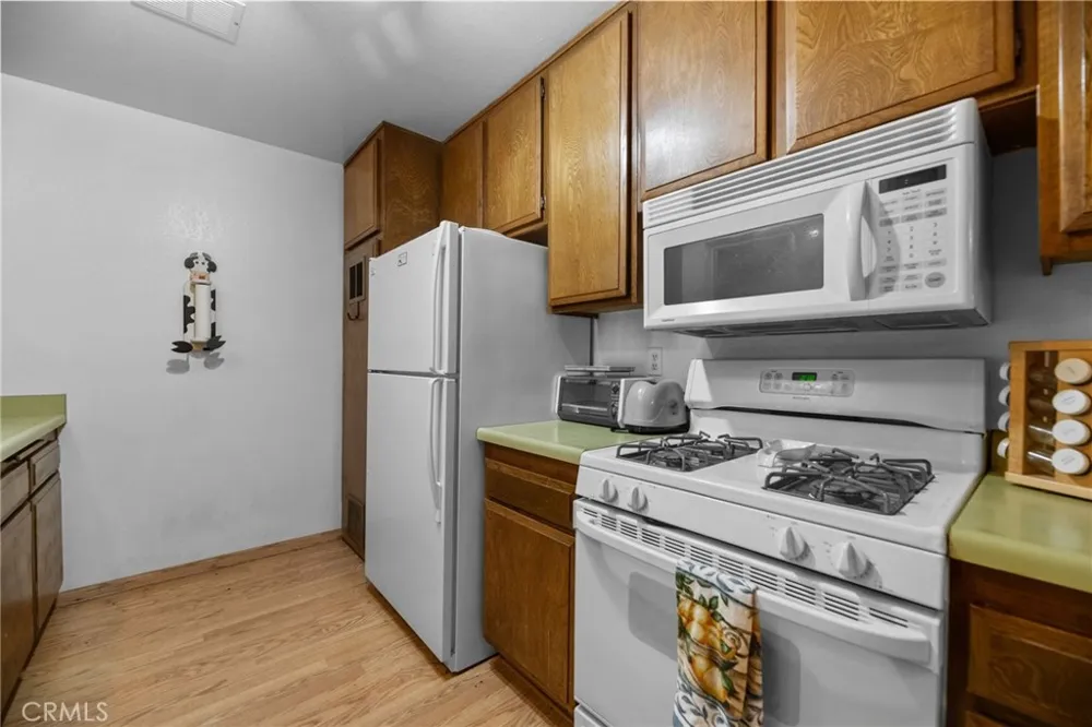 103 Rockledge Lane Lake Arrowhead, CA 92352