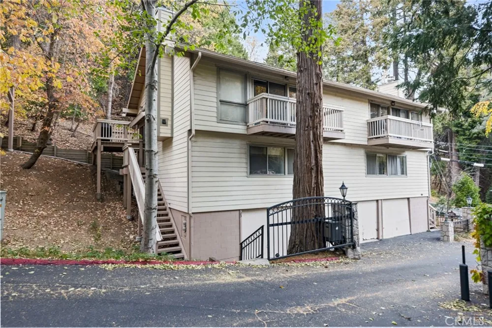 103 Rockledge Lane Lake Arrowhead, CA 92352