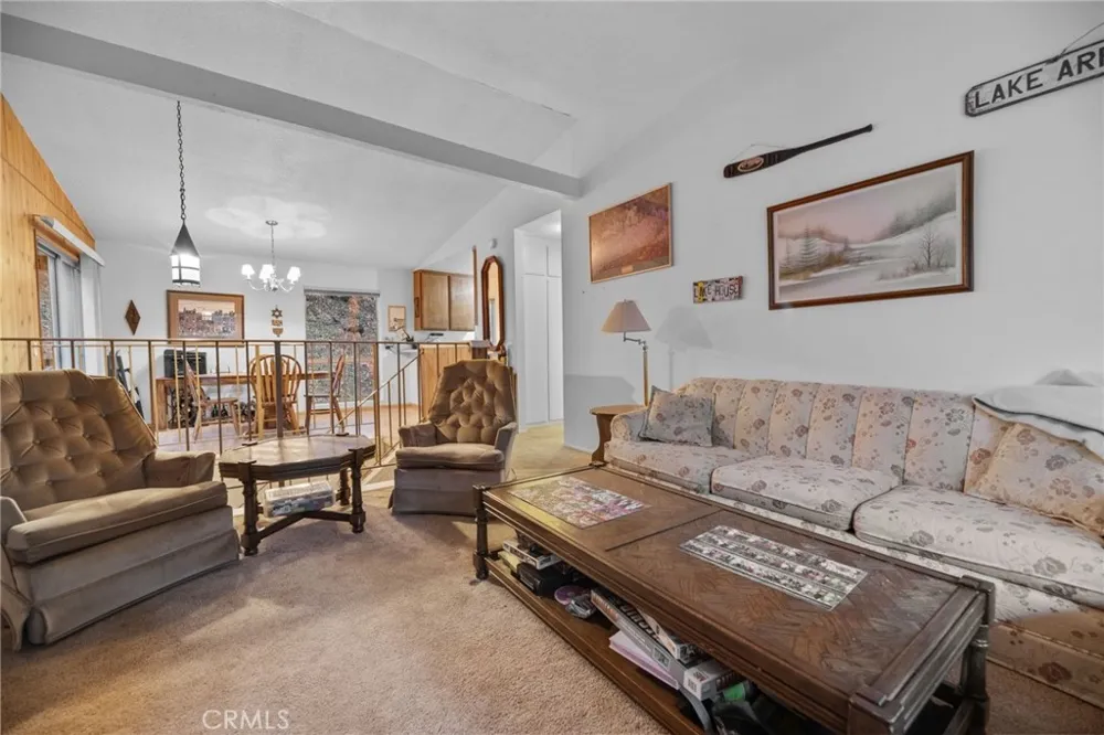 103 Rockledge Lane Lake Arrowhead, CA 92352