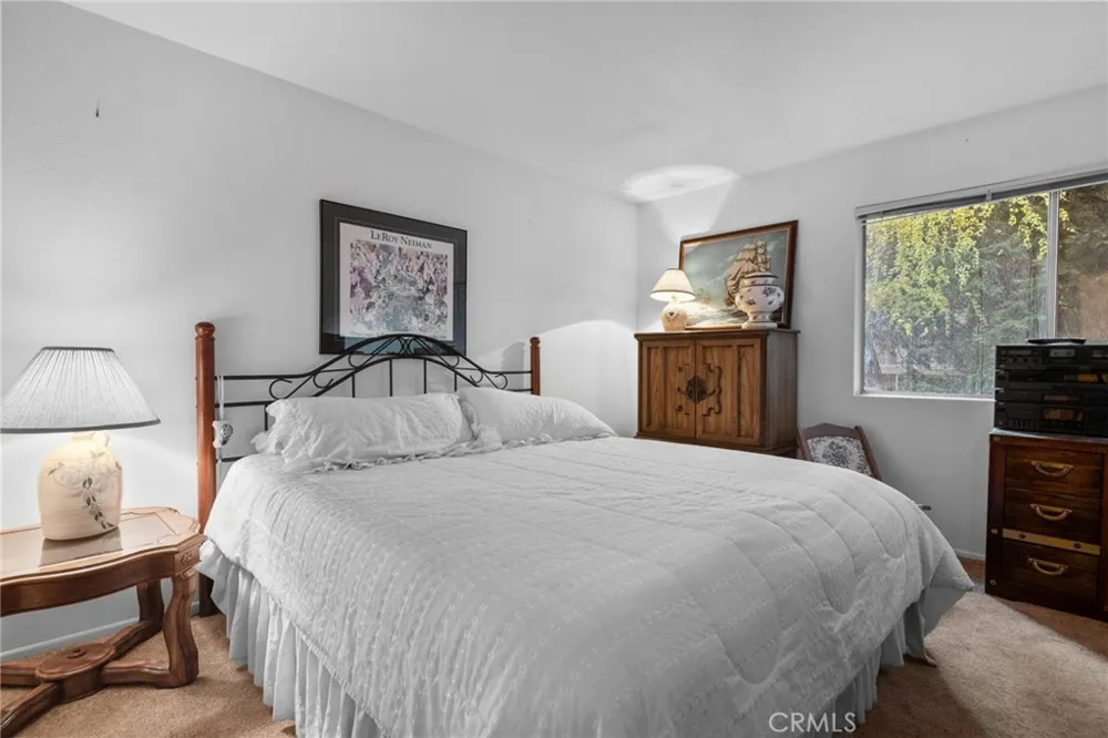 103 Rockledge Lane Lake Arrowhead, CA 92352