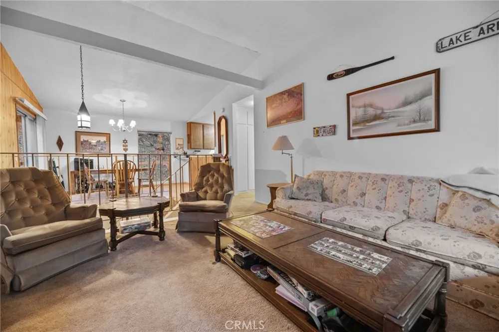 103 Rockledge Lane Lake Arrowhead, CA 92352