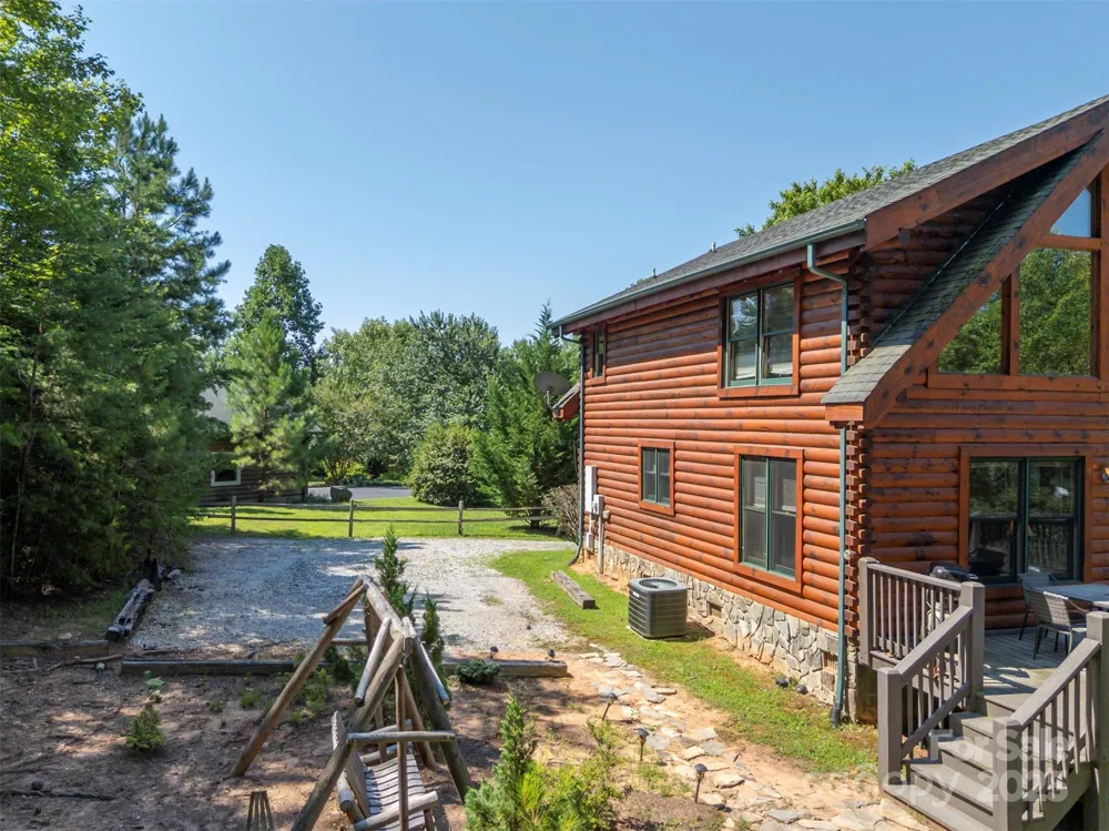 599 Shoal Creek Trail Nebo, NC 28761