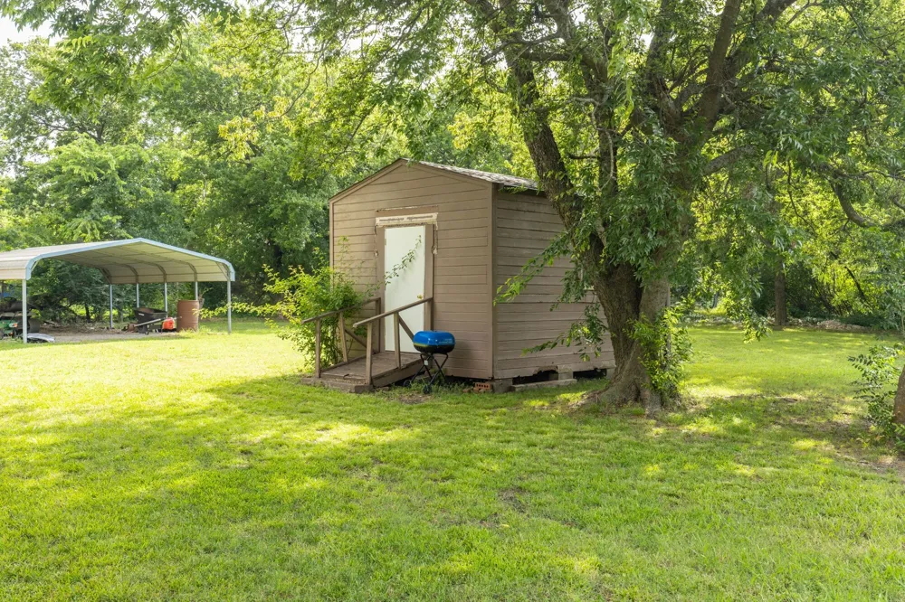 206 Main Street Bailey, TX 75413