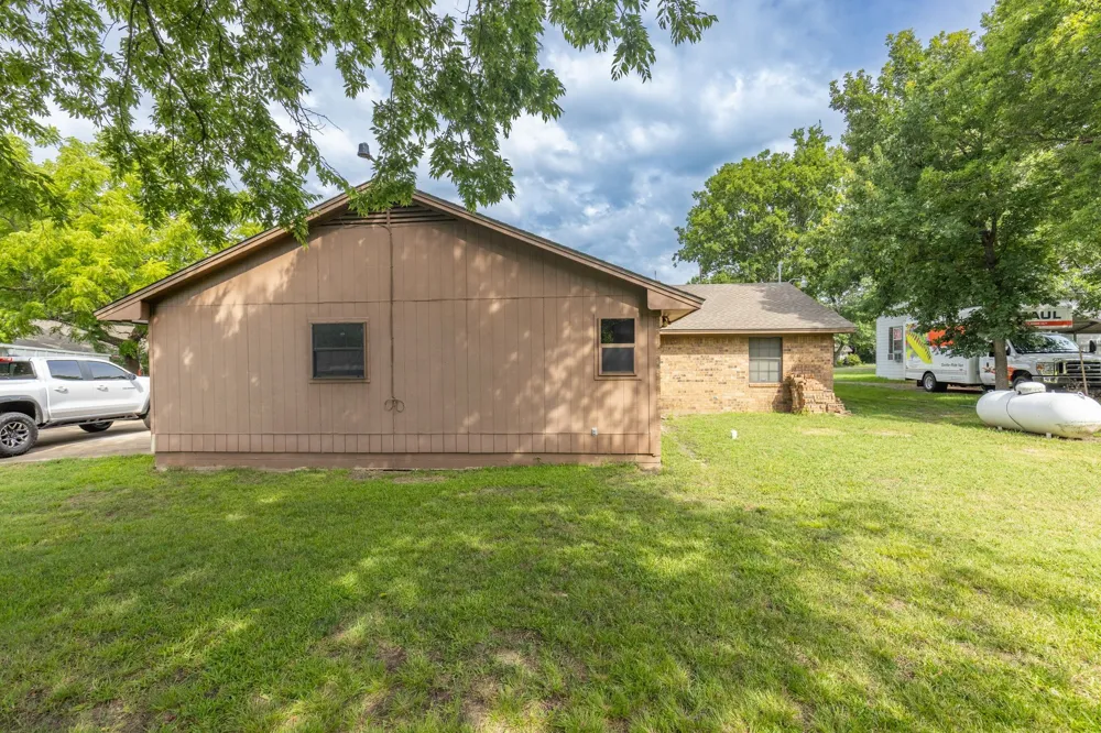 206 Main Street Bailey, TX 75413