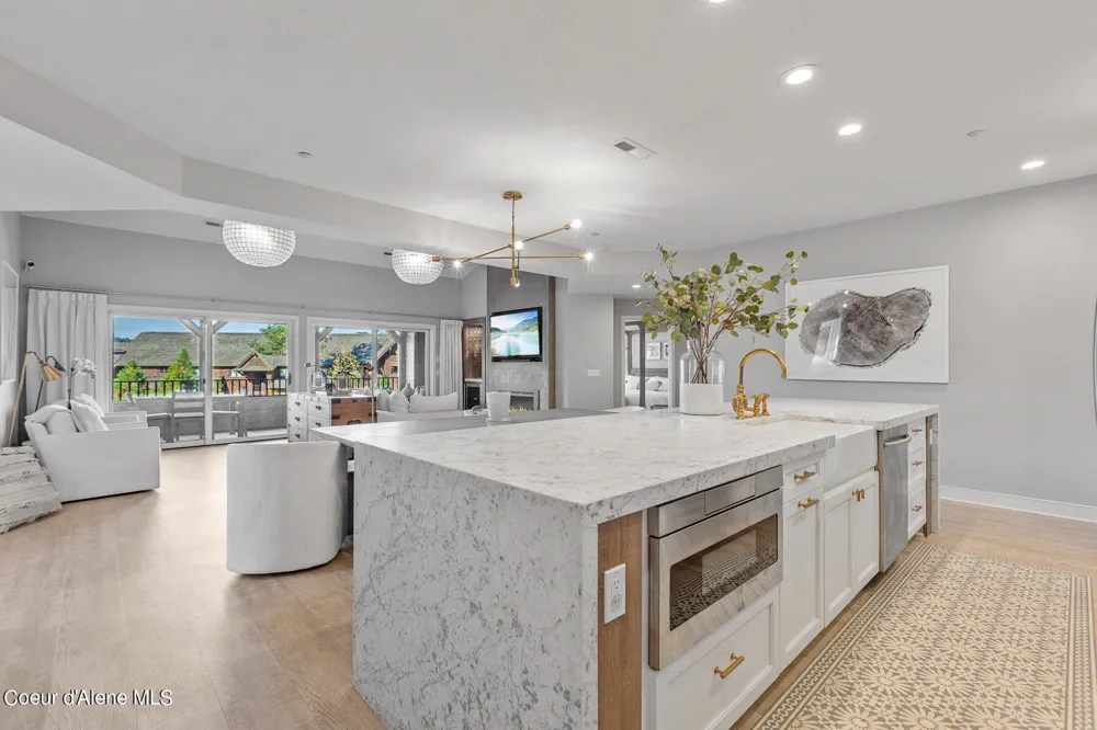 4732 S ARROW POINT DRIVE ##304 Harrison, ID 83833