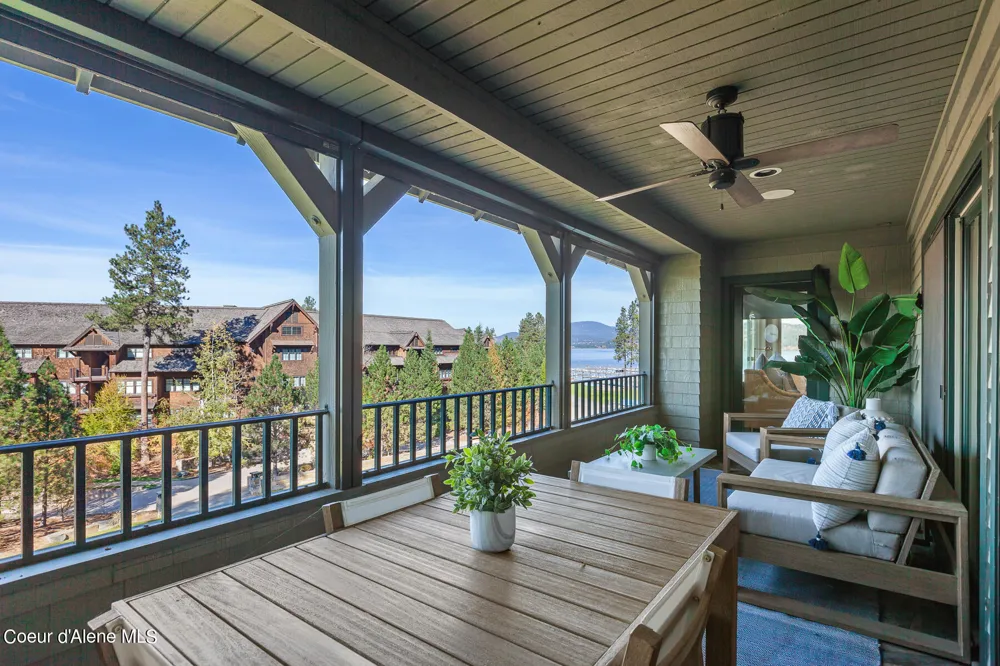 4732 S ARROW POINT DRIVE ##304 Harrison, ID 83833