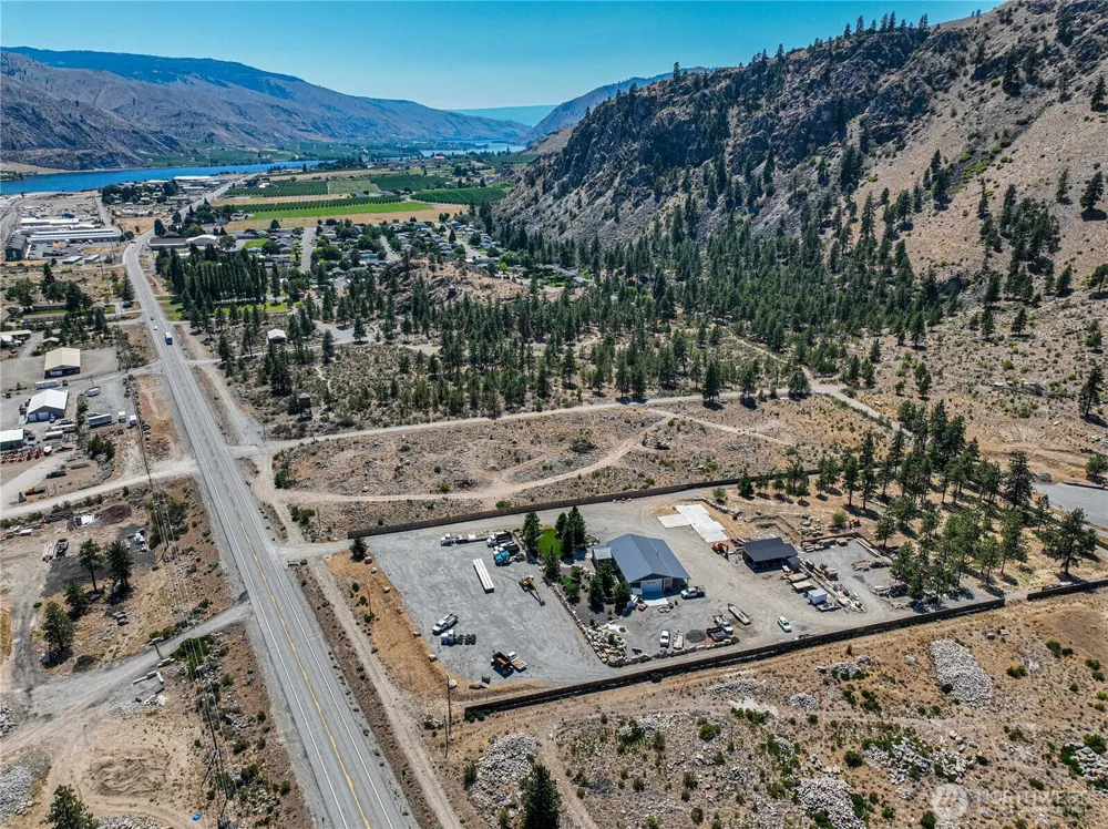 15250 US Highway 97A Entiat, WA 98822