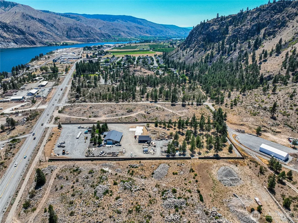 15250 US Highway 97A Entiat, WA 98822
