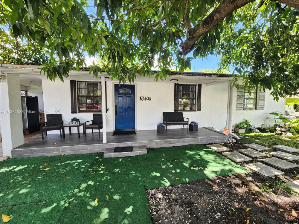 3521 E 8th Ave Hialeah, FL 33013