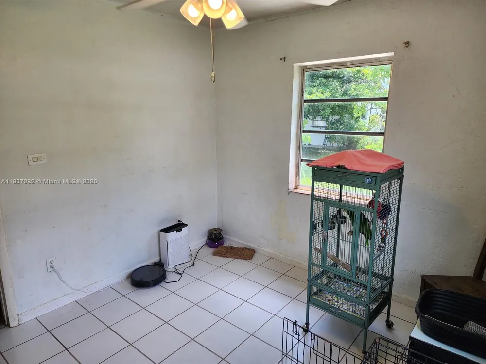 3521 E 8th Ave Hialeah, FL 33013
