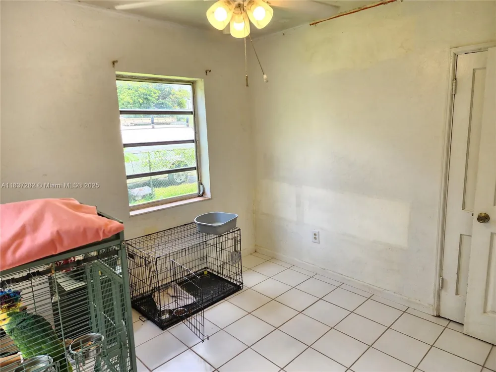 3521 E 8th Ave Hialeah, FL 33013