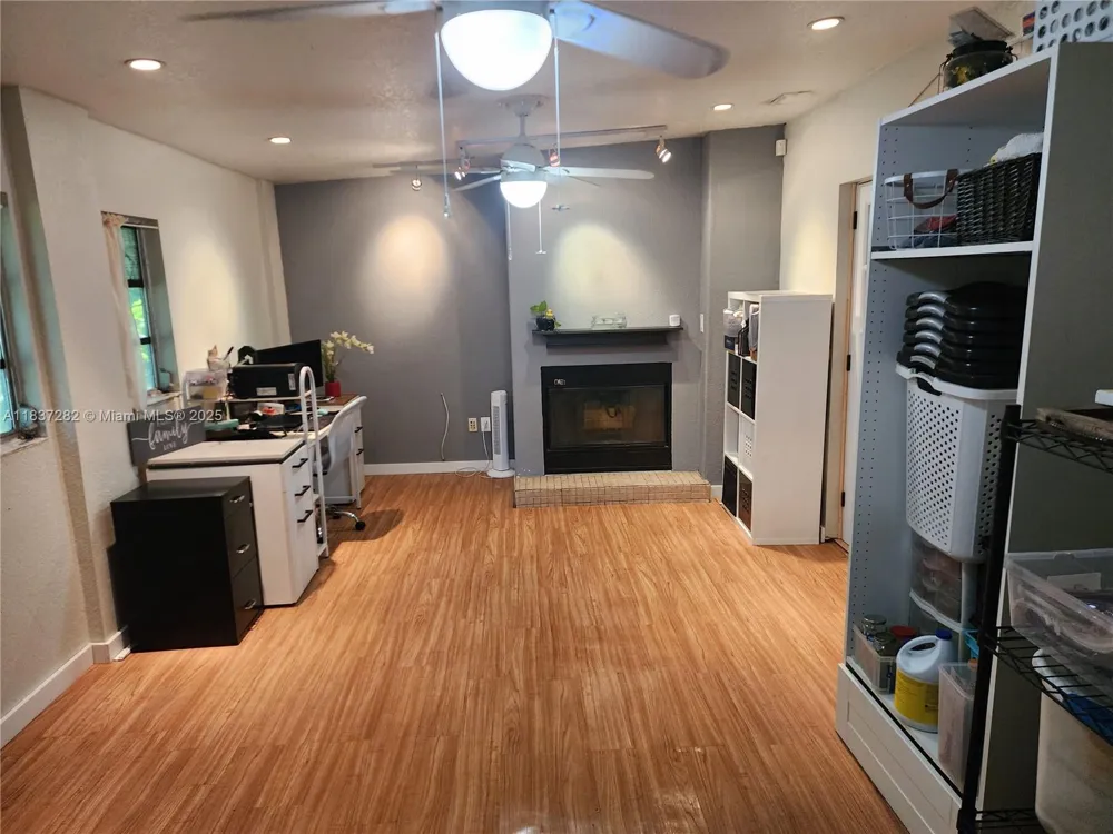 3521 E 8th Ave Hialeah, FL 33013