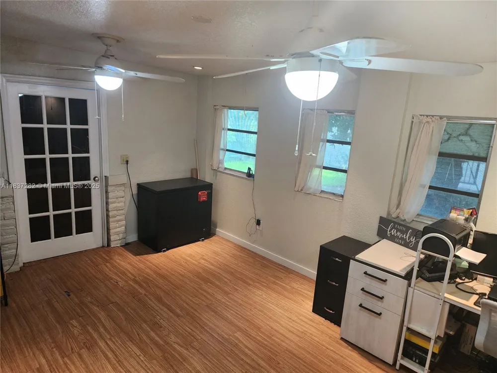3521 E 8th Ave Hialeah, FL 33013