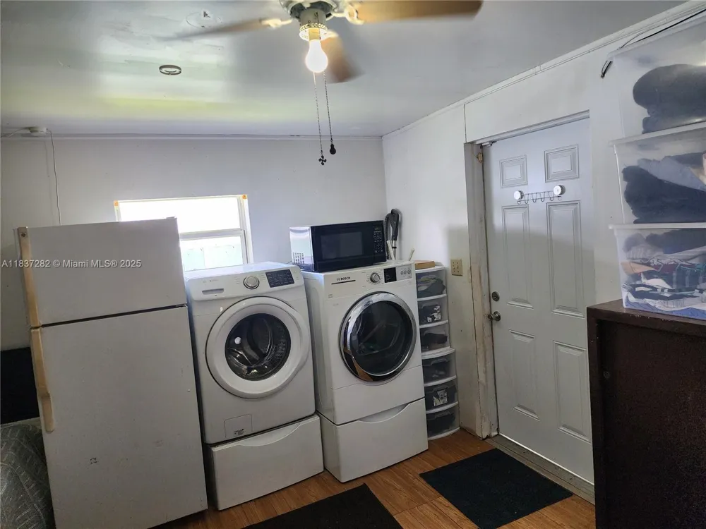 3521 E 8th Ave Hialeah, FL 33013