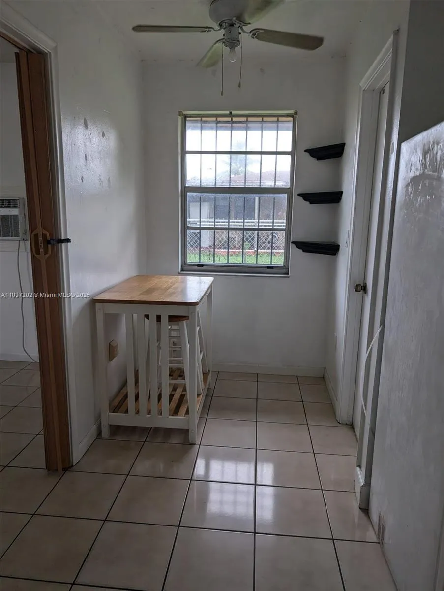 3521 E 8th Ave Hialeah, FL 33013