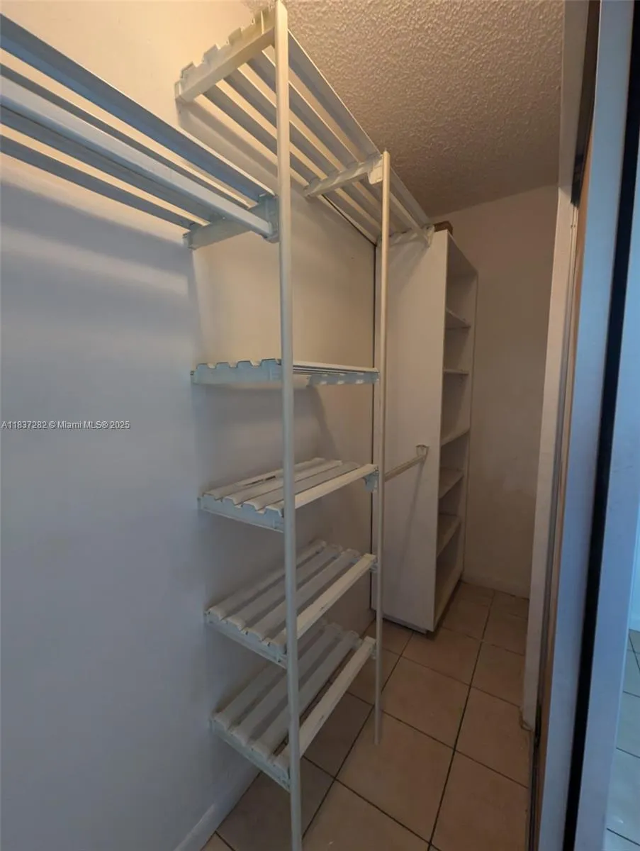 3521 E 8th Ave Hialeah, FL 33013