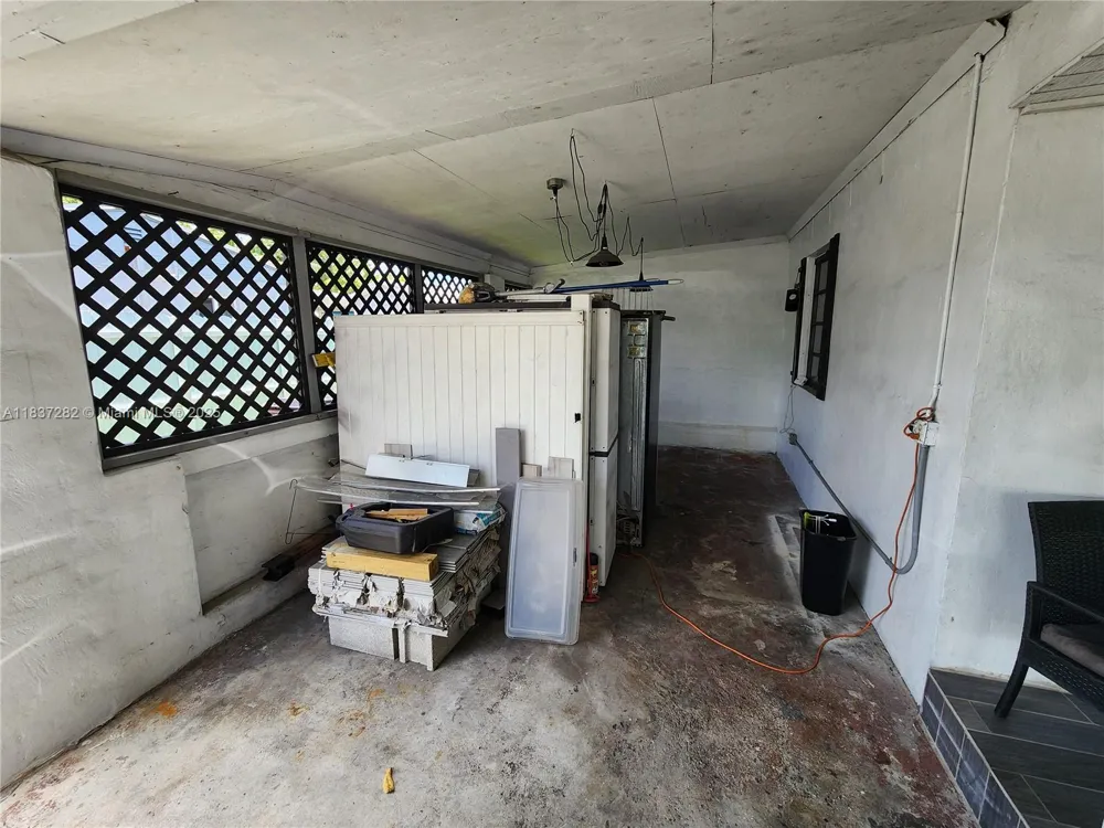 3521 E 8th Ave Hialeah, FL 33013