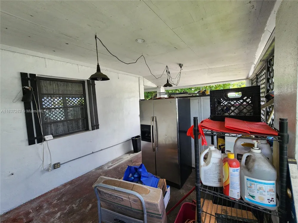 3521 E 8th Ave Hialeah, FL 33013