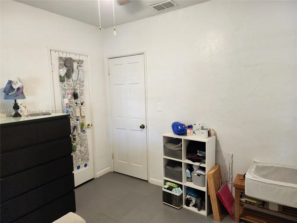 3521 E 8th Ave Hialeah, FL 33013
