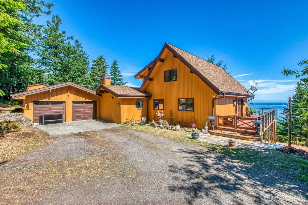 1669 Day Lake Road Orcas Island, WA 98245