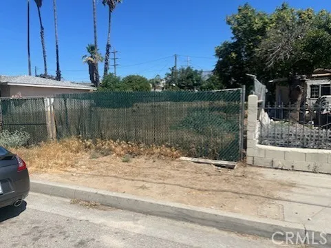 433 E Livingston Banning, CA 92220