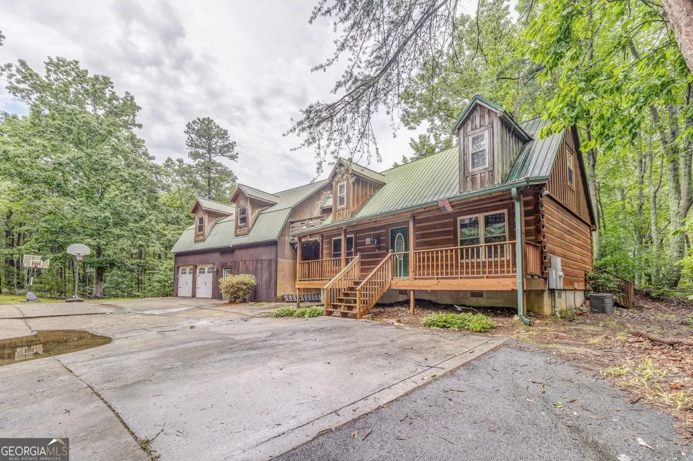 519 E VALLEY RD NE Rydal, GA 30171