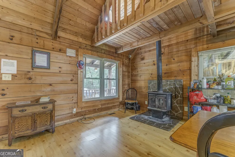 519 E VALLEY RD NE Rydal, GA 30171